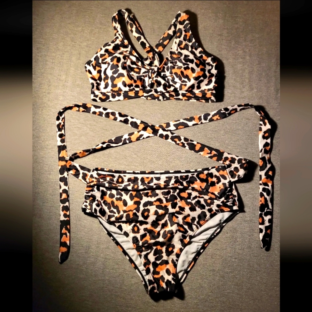 Leopard Criss Cross 2 Piece Swimsuit